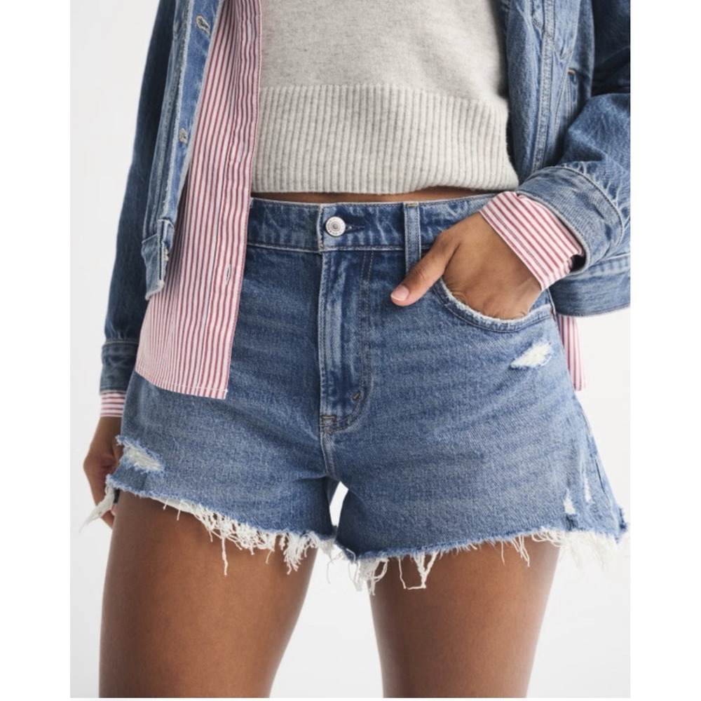 NEW! Abercrombie & Fitch Mom Curve Love Denim Jean Shorts High Rise SZ 27